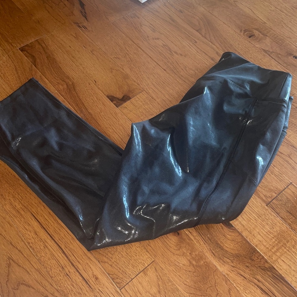 NWOT Victoria Secret Pink Active Leggings